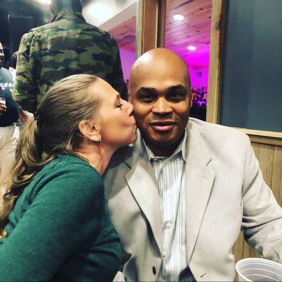 Meet your Posher, Stacy - Picture 3 of 4